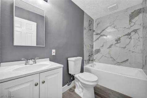 4613 Meadow Lane Lorain OH 44055