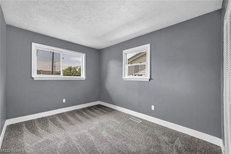 4613 Meadow Lane Lorain OH 44055