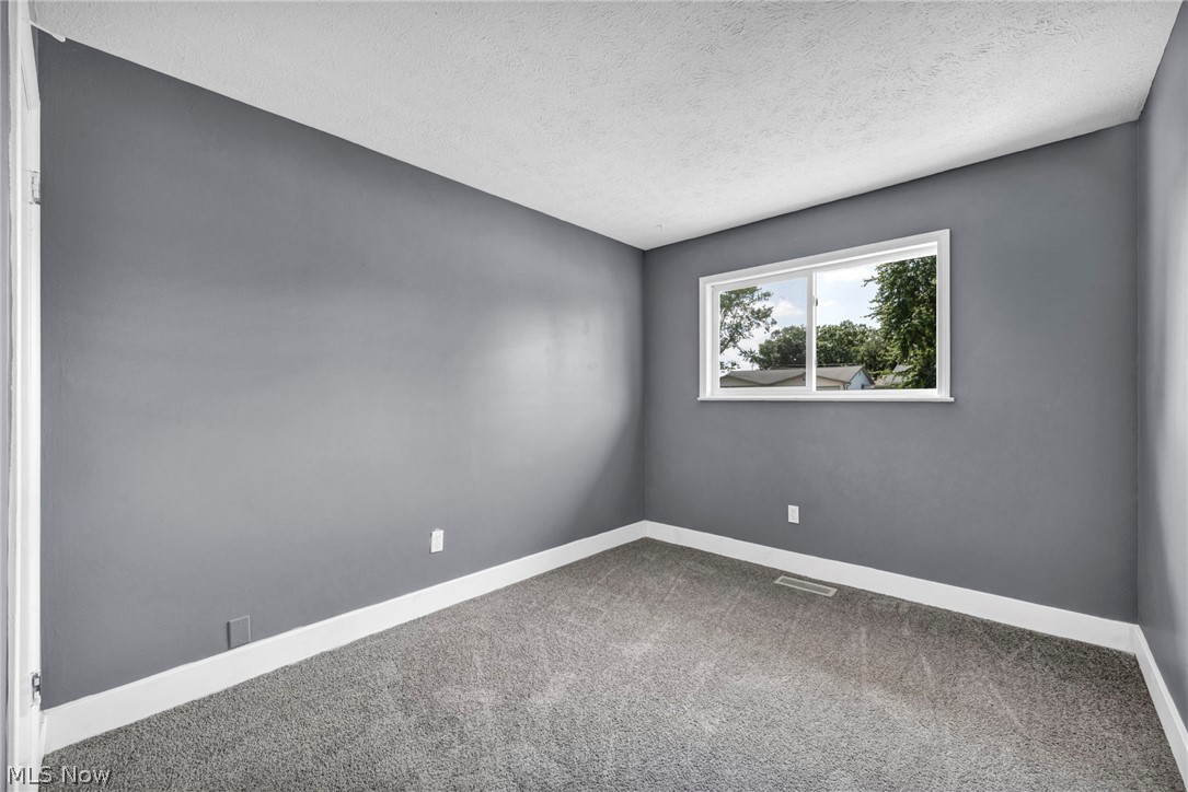 4613 Meadow Lane Lorain OH 44055