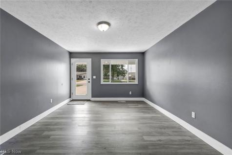 4613 Meadow Lane Lorain OH 44055