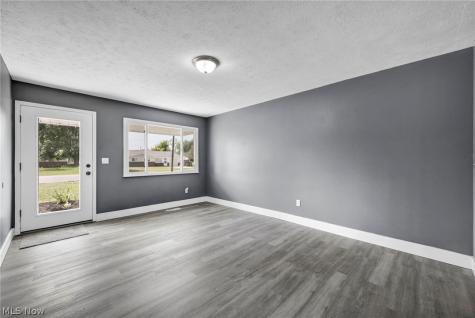 4613 Meadow Lane Lorain OH 44055