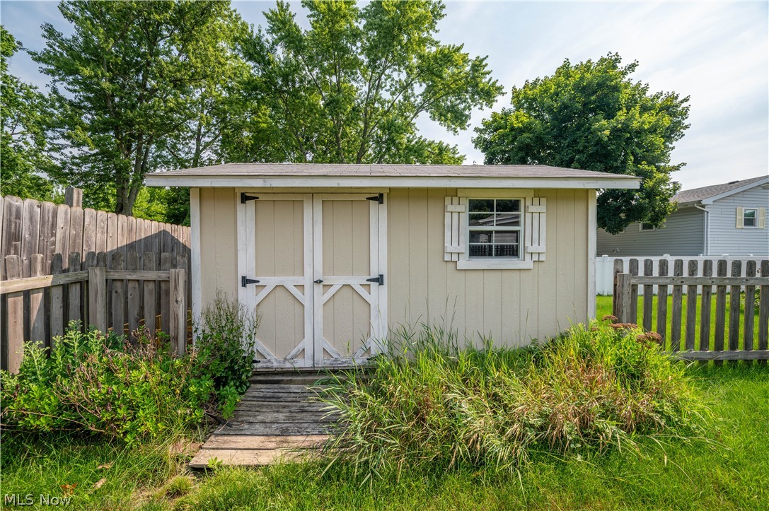1788 Lancaster Drive Austintown OH 44511