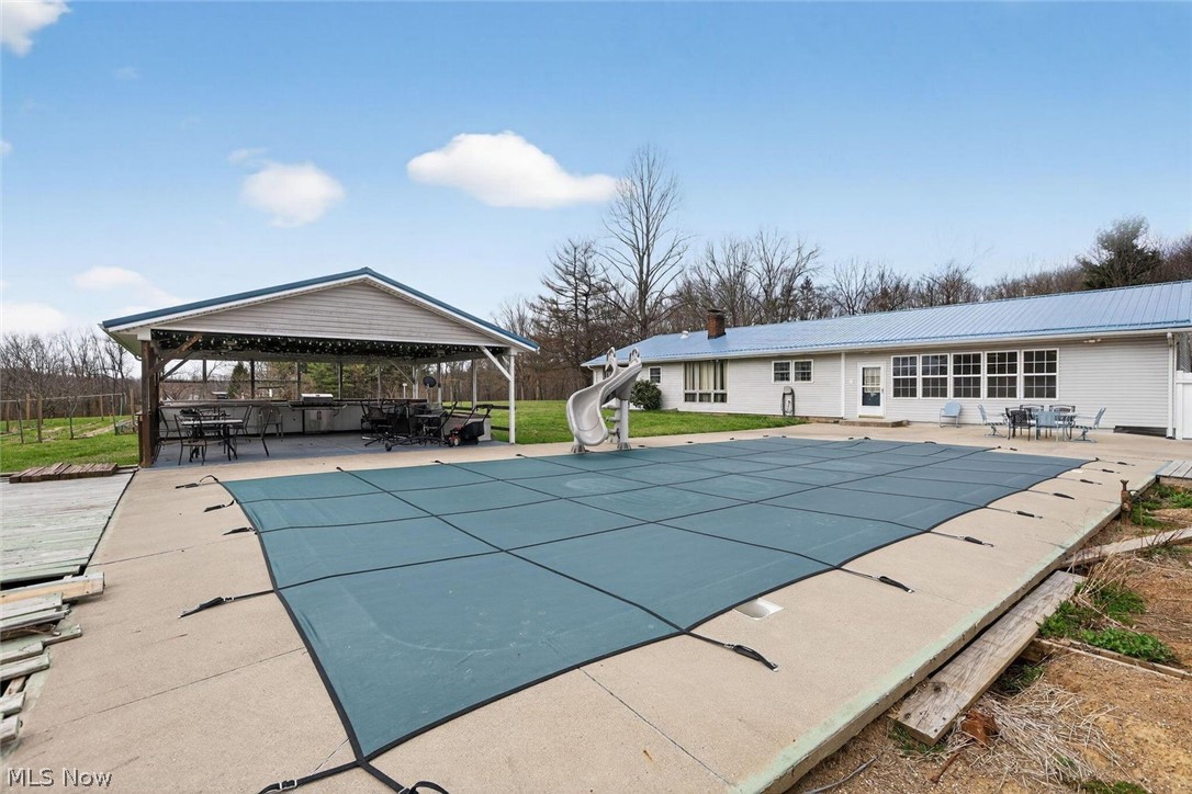 360 County Rd 66 Road Corning OH 43730
