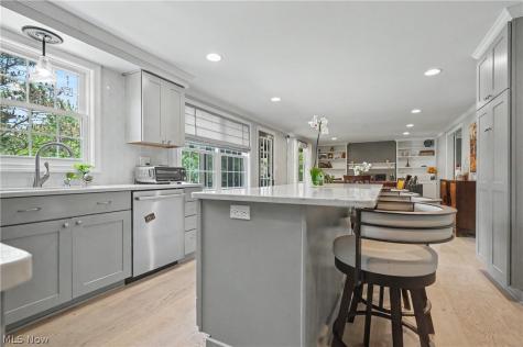 1801 Carver Lane Hudson OH 44236