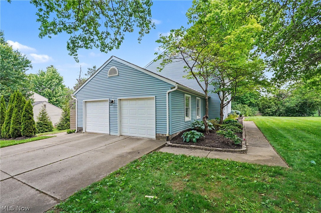 1801 Carver Lane Hudson OH 44236