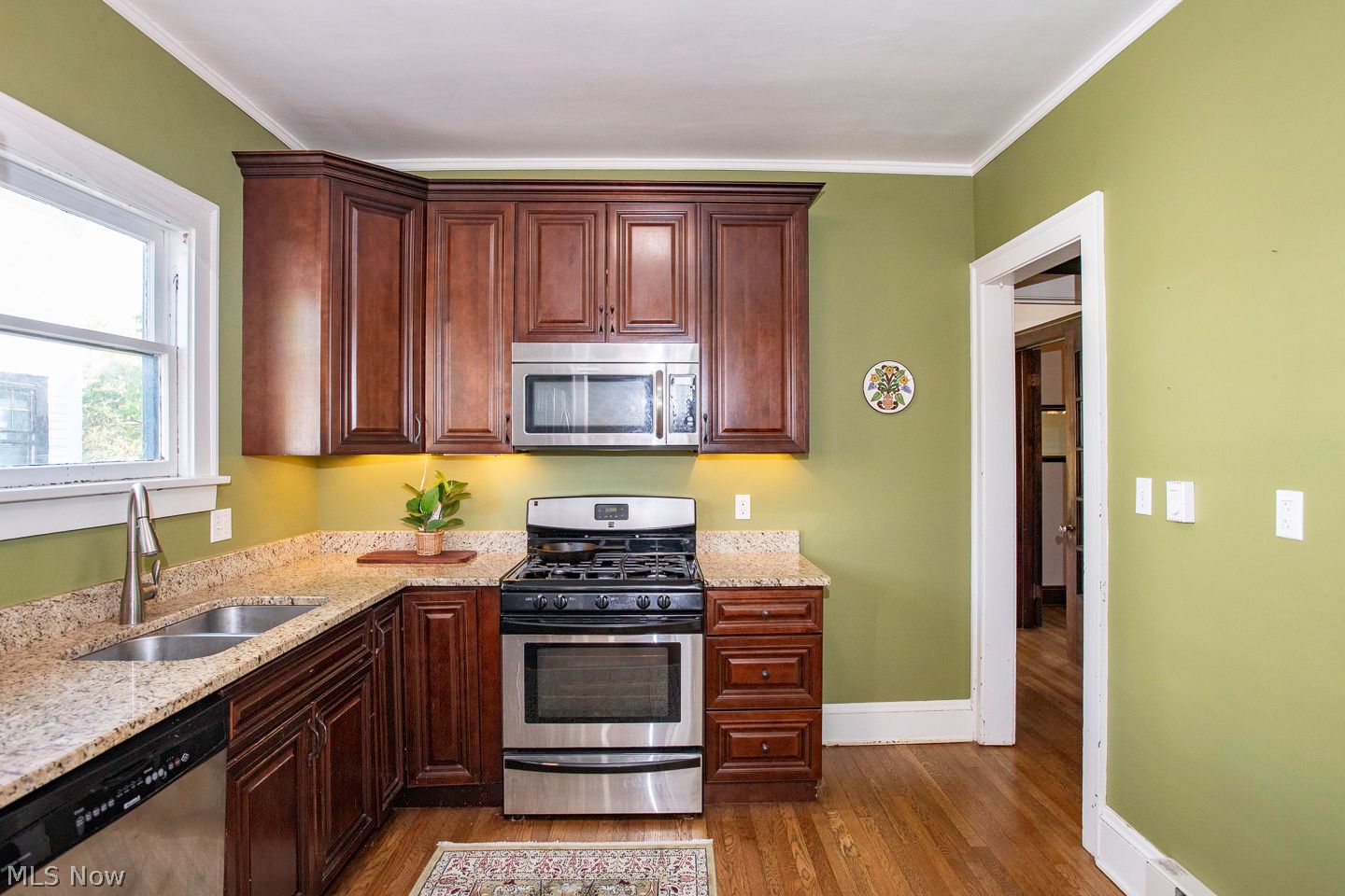 2088 West Boulevard Cleveland OH 44102