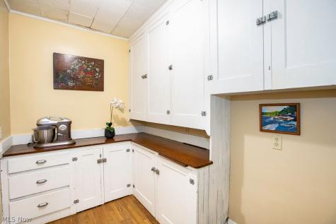 2088 West Boulevard Cleveland OH 44102