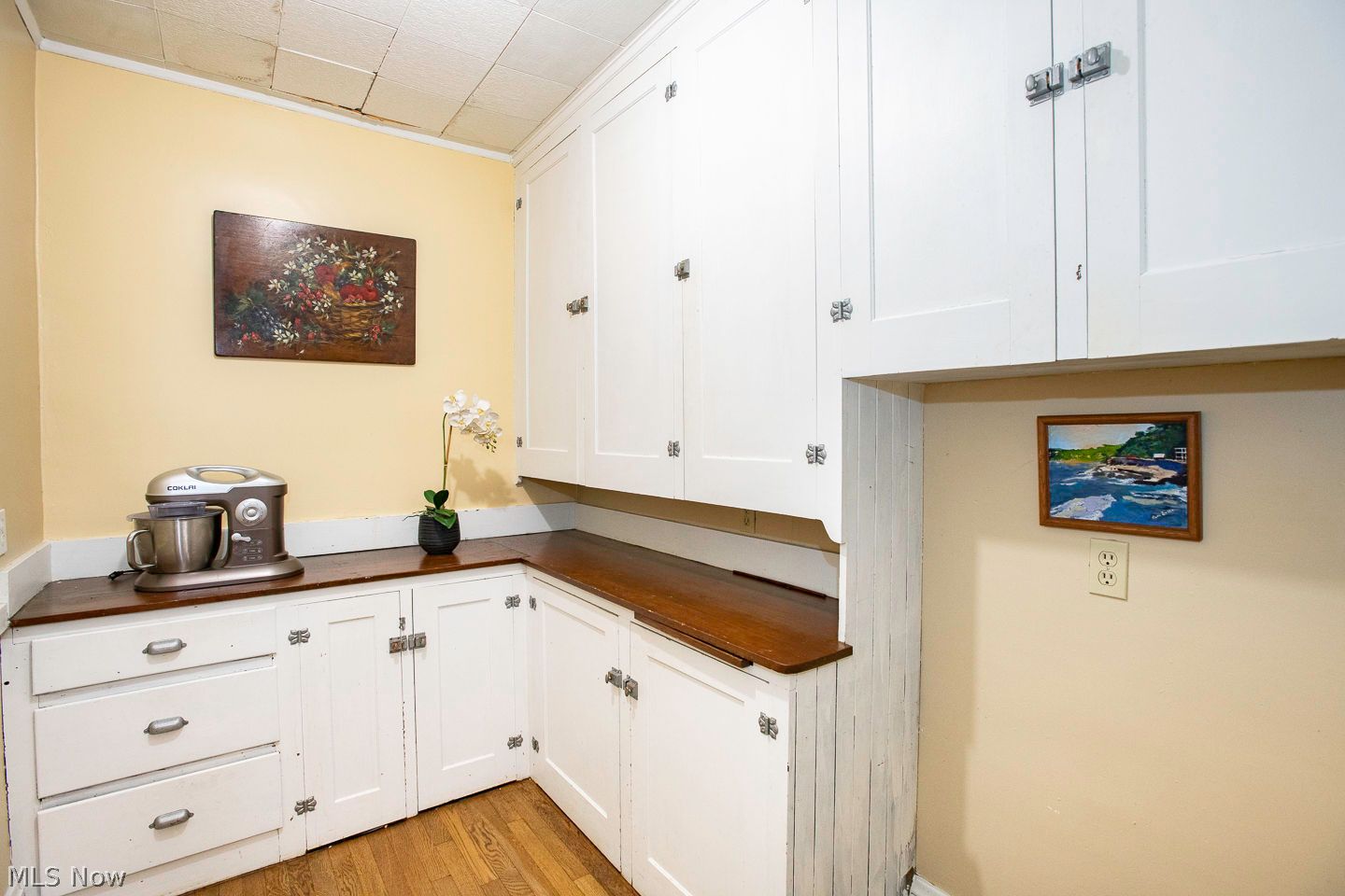 2088 West Boulevard Cleveland OH 44102