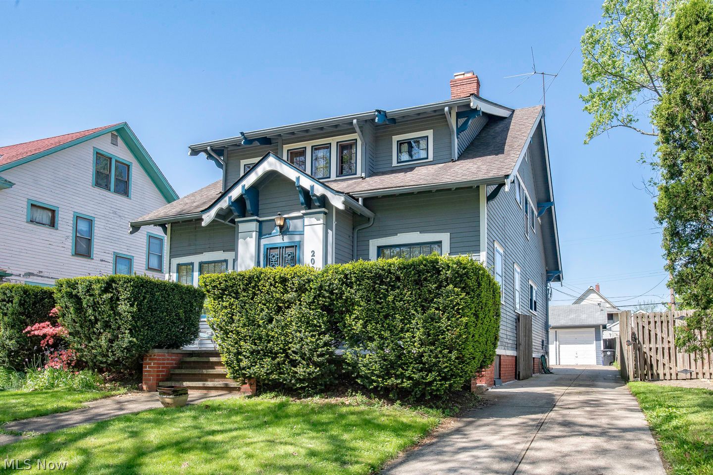 2088 West Boulevard Cleveland OH 44102