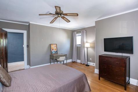 2088 West Boulevard Cleveland OH 44102