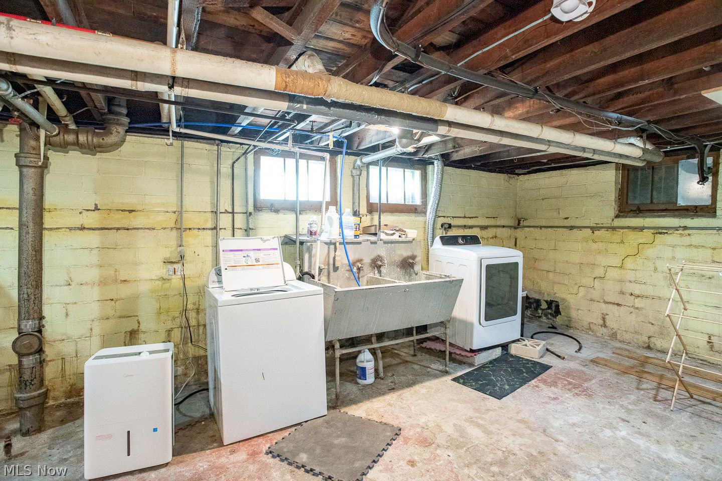 2088 West Boulevard Cleveland OH 44102