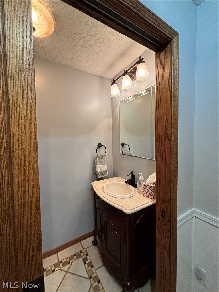 12793 Mark Path Doylestown OH 44230