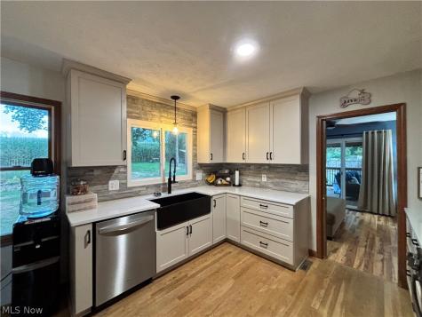 12793 Mark Path Doylestown OH 44230