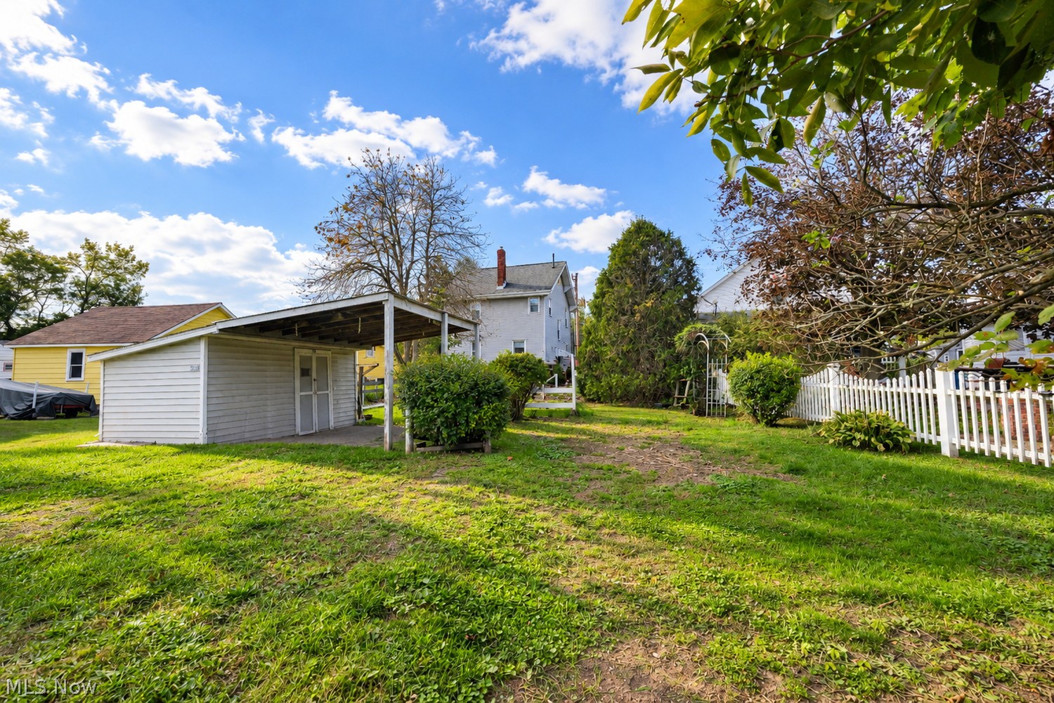409 Beaver Avenue NE New Philadelphia OH 44663