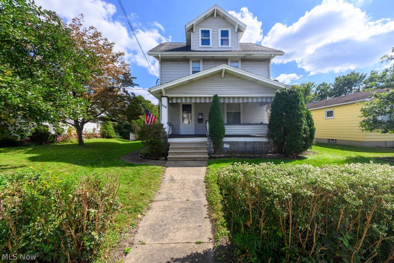 409 Beaver Avenue NE New Philadelphia OH 44663