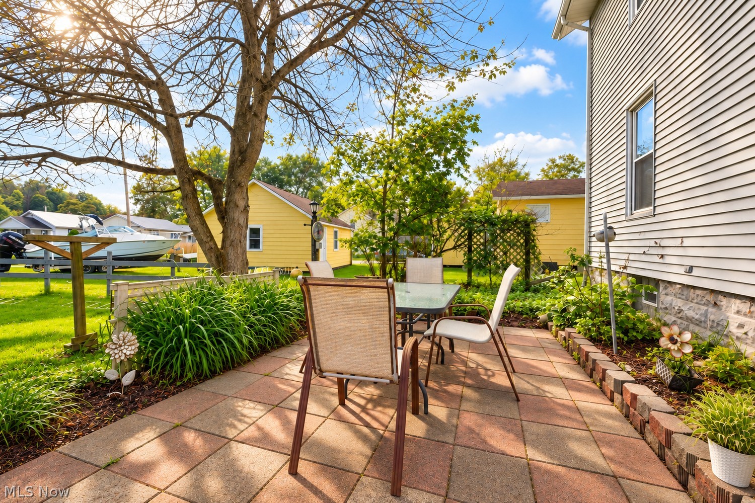 409 Beaver Avenue NE New Philadelphia OH 44663