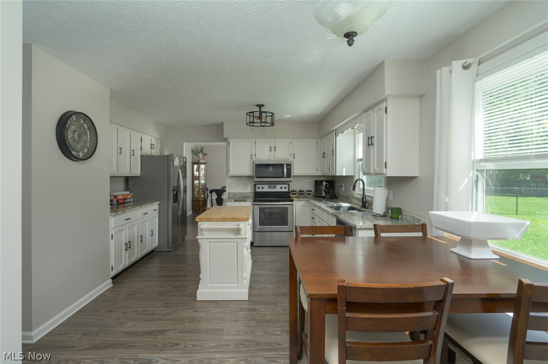 175 Carolyn Avenue Cortland OH 44410