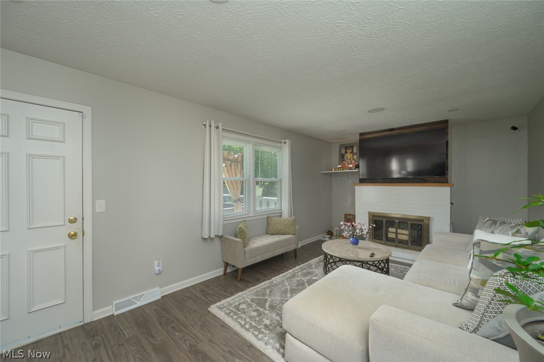 175 Carolyn Avenue Cortland OH 44410
