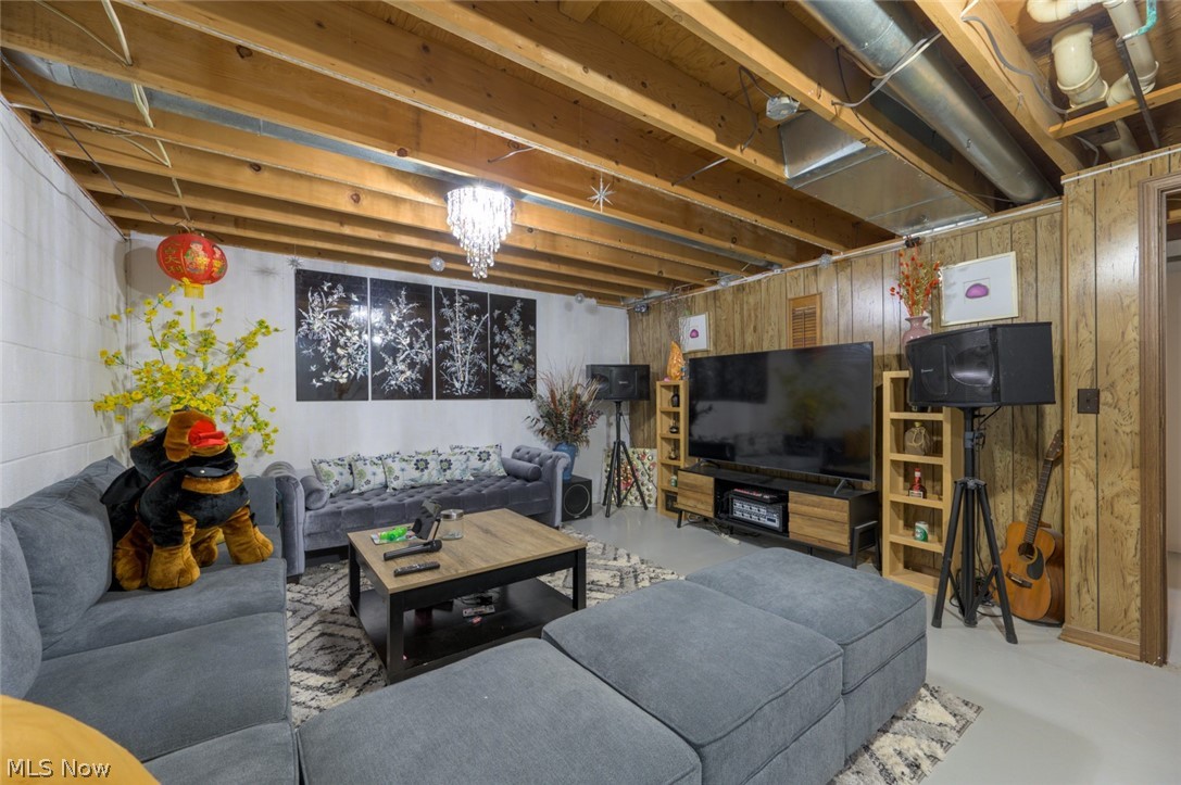 175 Carolyn Avenue Cortland OH 44410