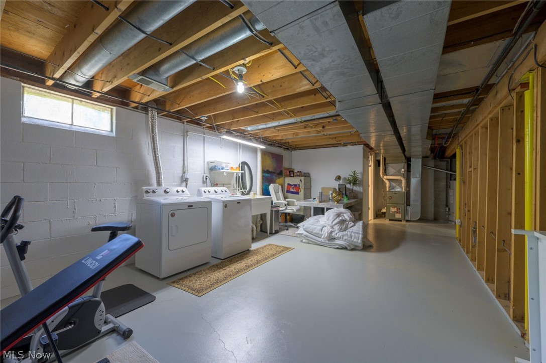 175 Carolyn Avenue Cortland OH 44410