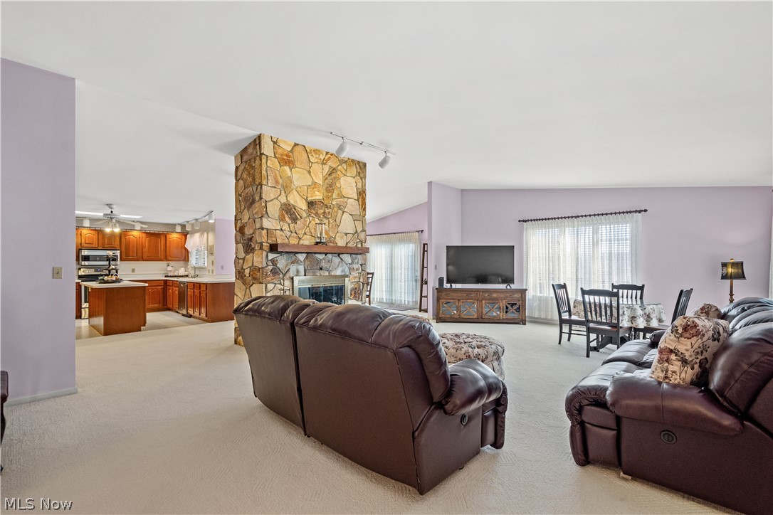 52 Hilda Circle Bloomingdale OH 43910