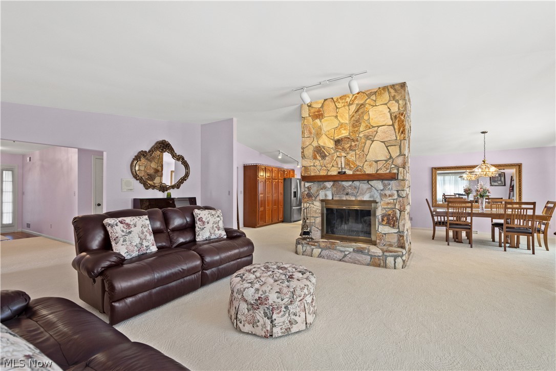 52 Hilda Circle Bloomingdale OH 43910