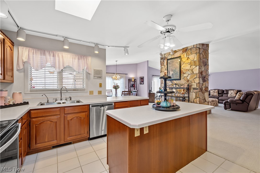 52 Hilda Circle Bloomingdale OH 43910