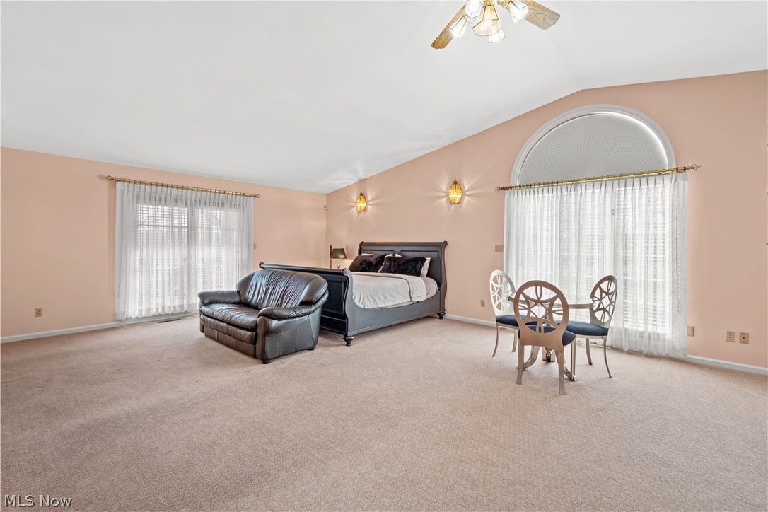 52 Hilda Circle Bloomingdale OH 43910