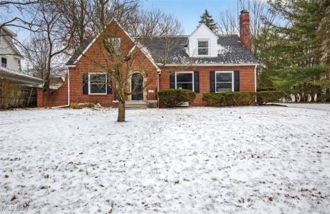 627 Greenwood Avenue Akron OH 44320
