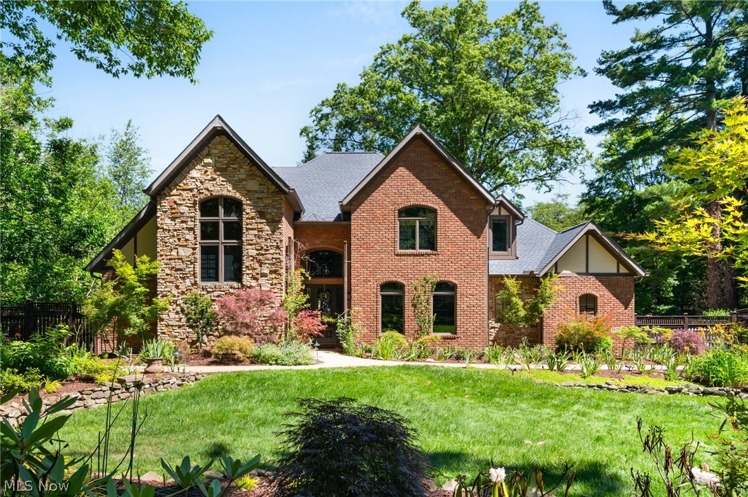 1920 Stockbridge Road Akron OH 44313