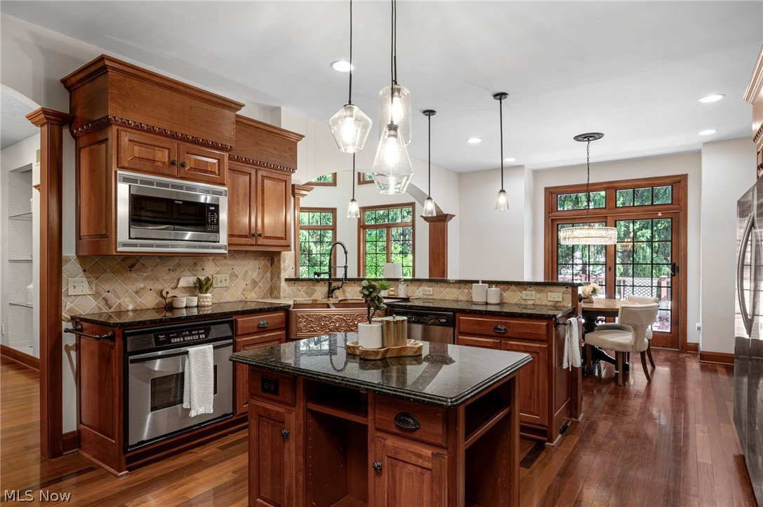 1920 Stockbridge Road Akron OH 44313