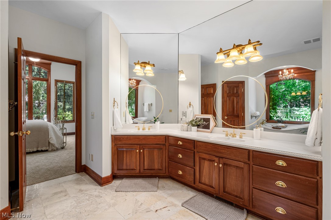 1920 Stockbridge Road Akron OH 44313