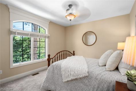 1920 Stockbridge Road Akron OH 44313