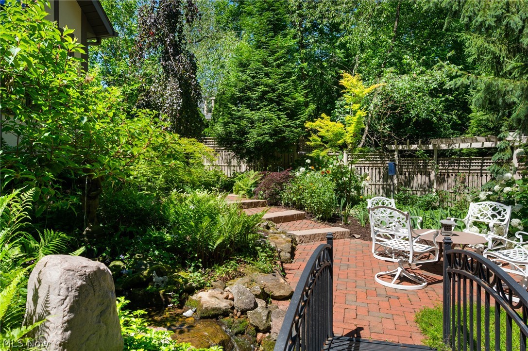 1920 Stockbridge Road Akron OH 44313