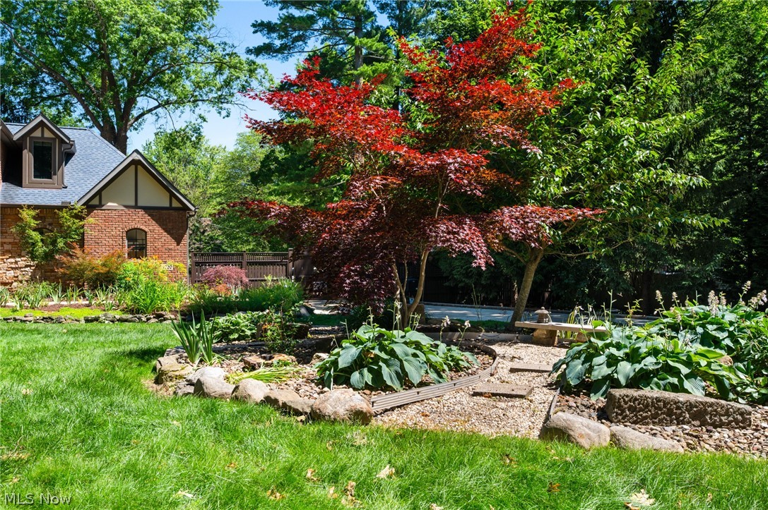 1920 Stockbridge Road Akron OH 44313