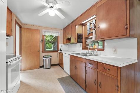 12890 Edison Street NE Alliance OH 44601