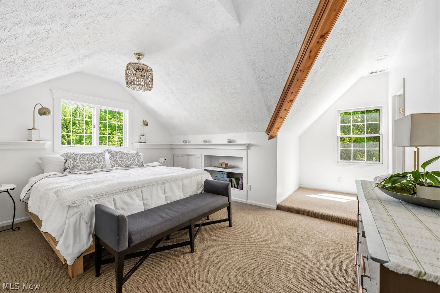 7399 Pettibone Road Chagrin Falls OH 44023