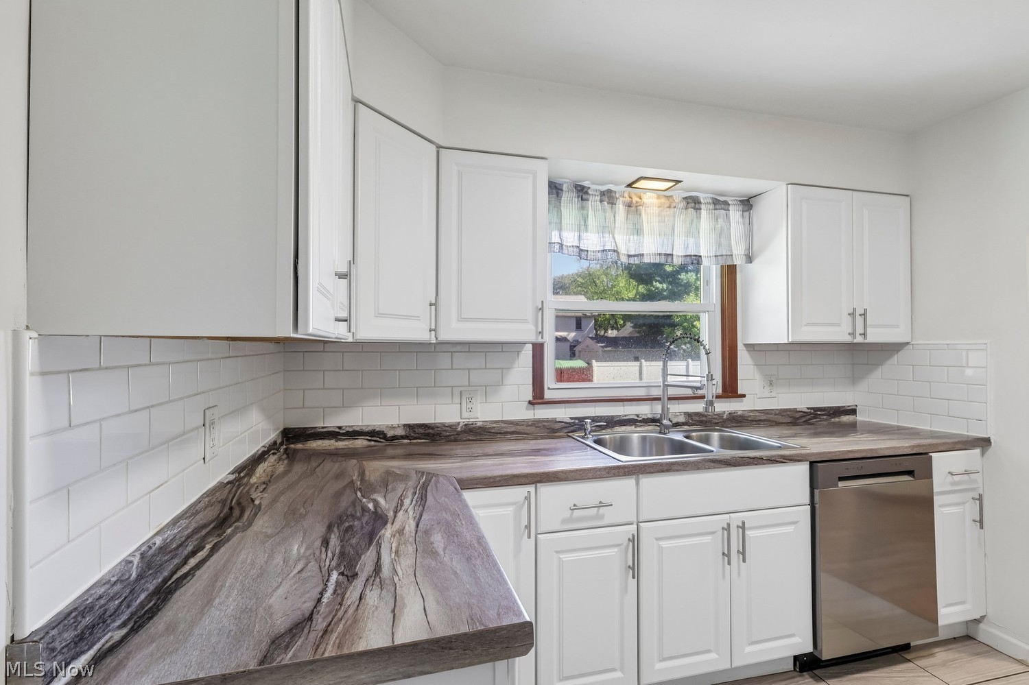 360 Belvedere Avenue NE Warren OH 44483