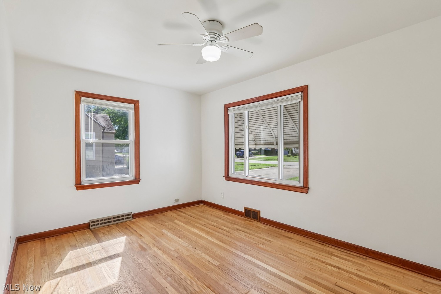 360 Belvedere Avenue NE Warren OH 44483