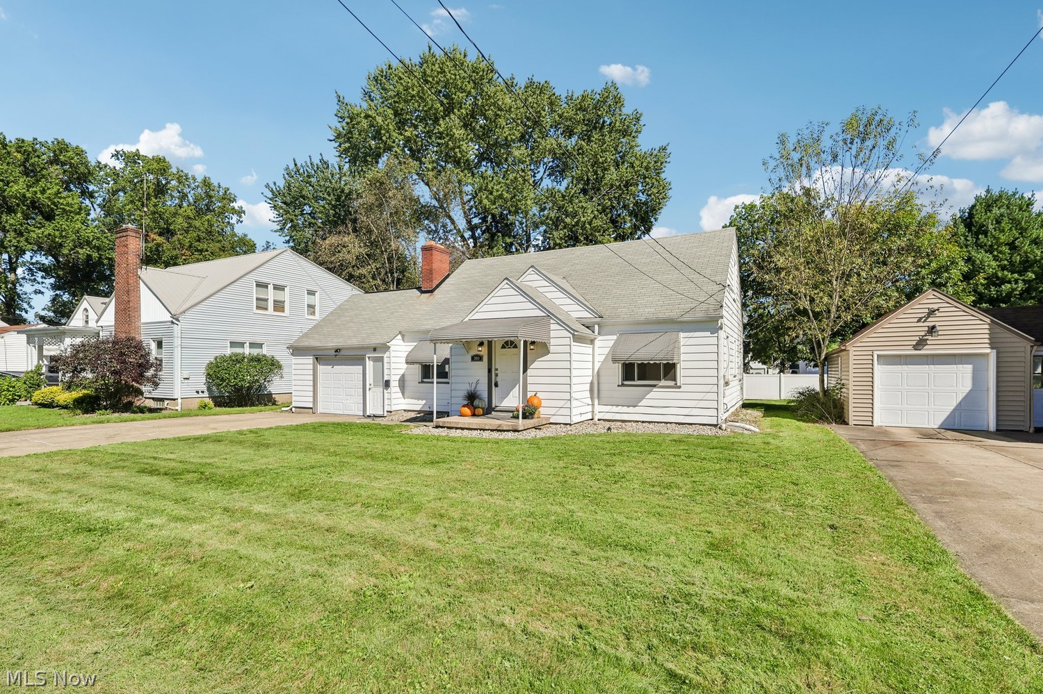 360 Belvedere Avenue NE Warren OH 44483