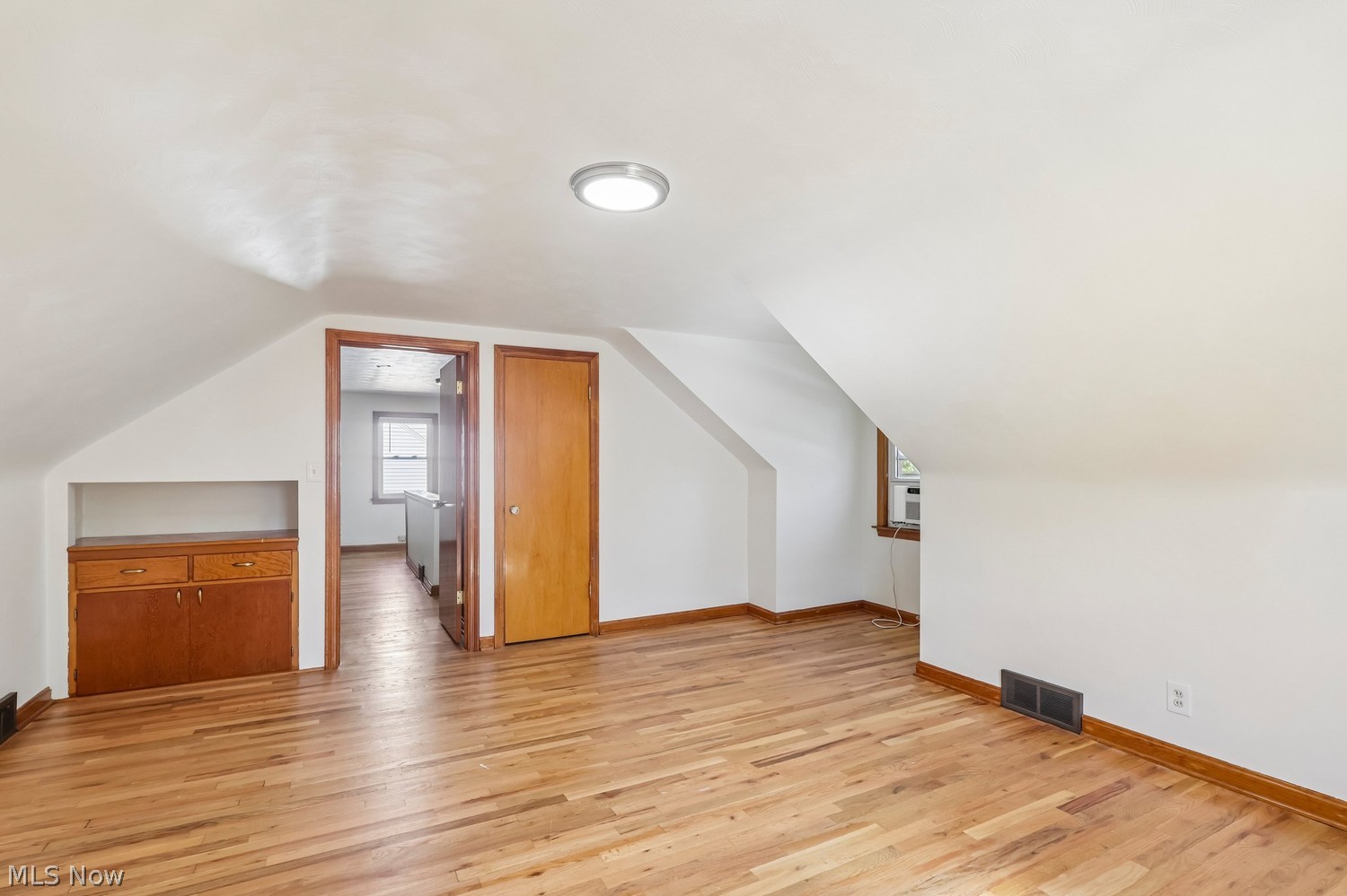 360 Belvedere Avenue NE Warren OH 44483