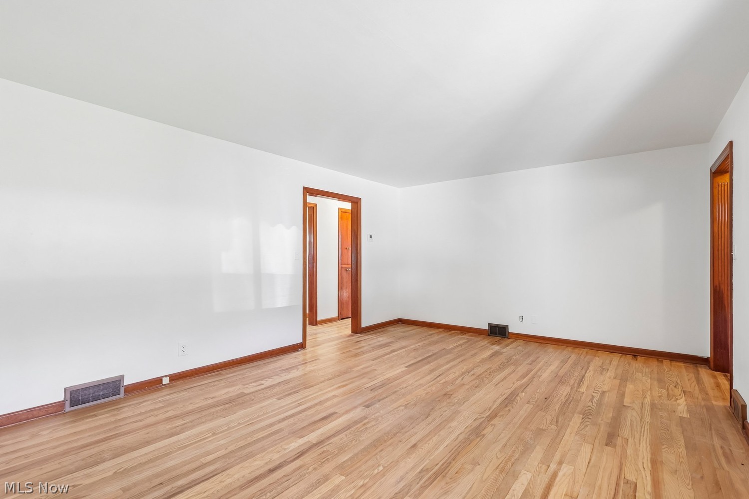 360 Belvedere Avenue NE Warren OH 44483