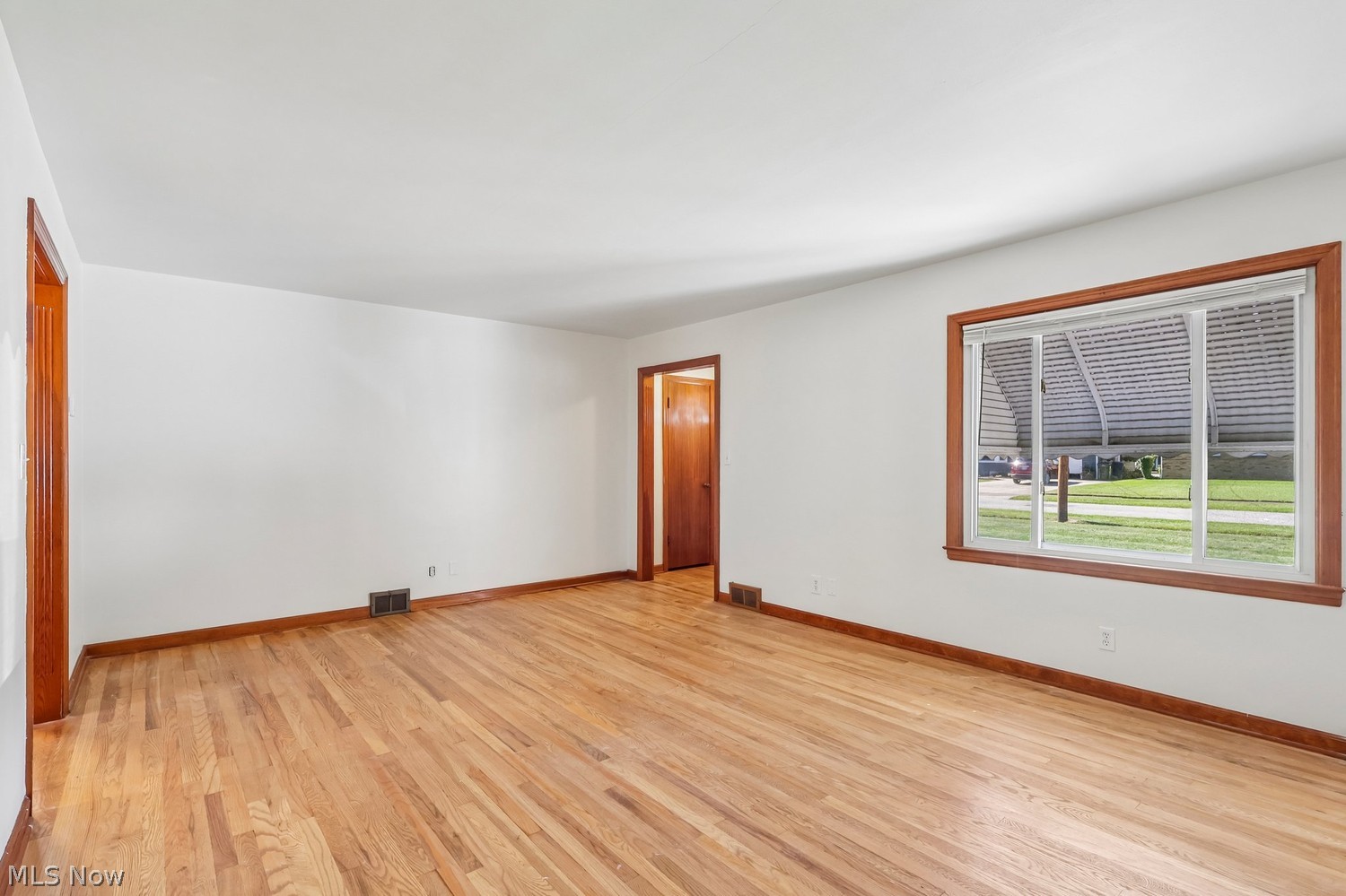 360 Belvedere Avenue NE Warren OH 44483