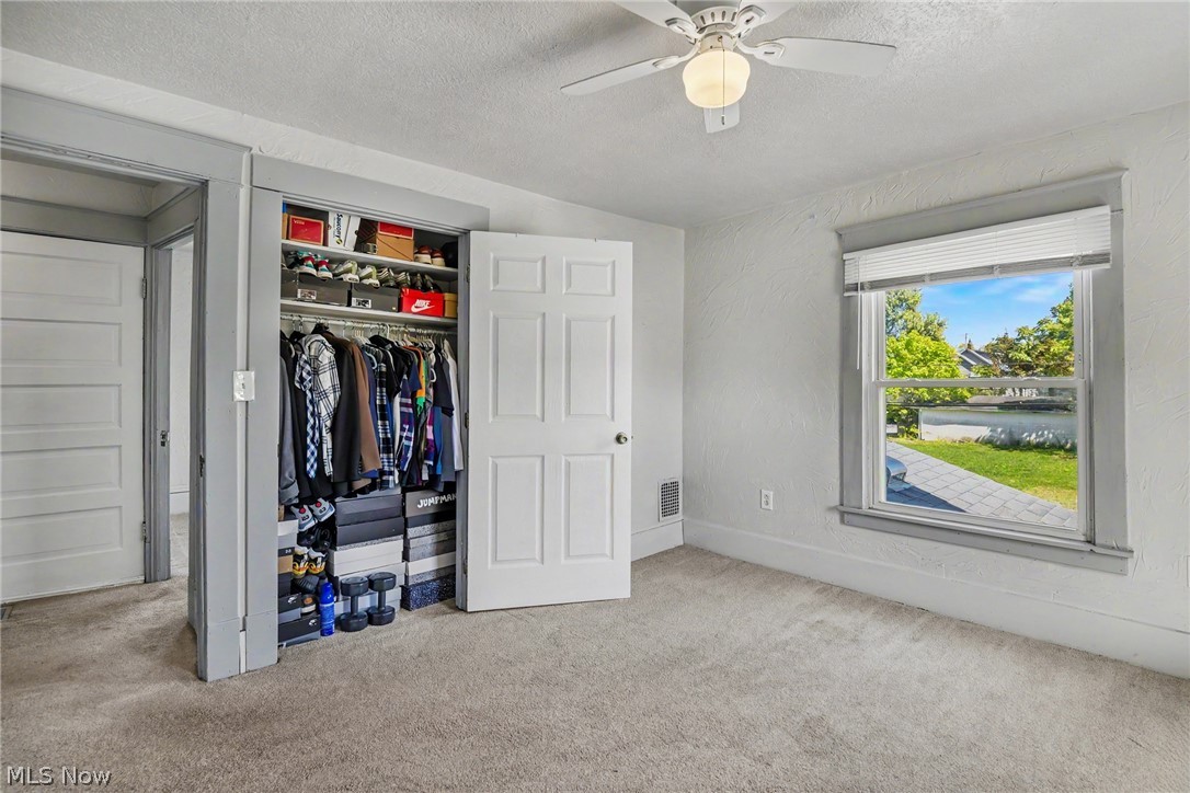 702 Washington Avenue Girard OH 44420