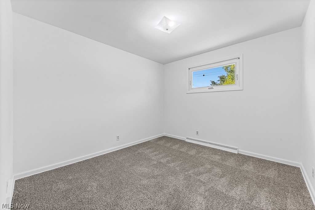 1902 Root Avenue NE Canton OH 44705