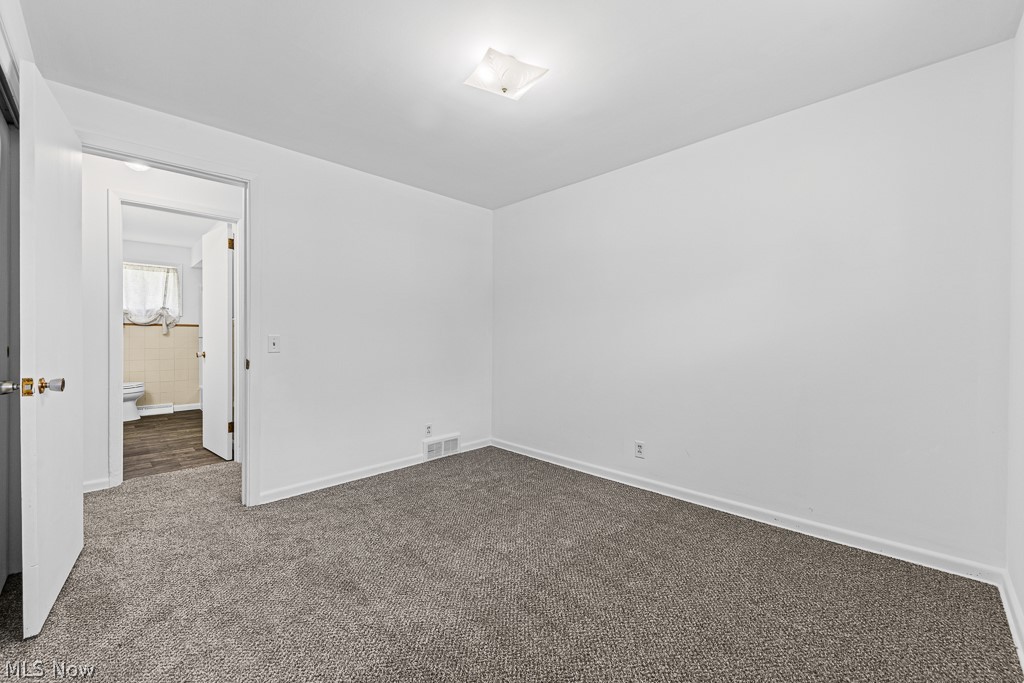 1902 Root Avenue NE Canton OH 44705