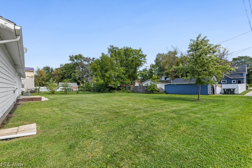 1902 Root Avenue NE Canton OH 44705