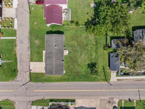 1902 Root Avenue NE Canton OH 44705