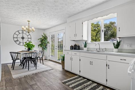 1902 Root Avenue NE Canton OH 44705