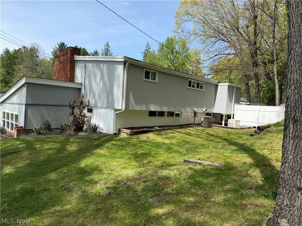 3220 Nob Hill Road Zanesville OH 43701